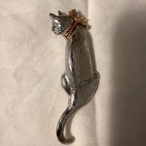 Vintage 1991 signed Maurice Milleur Pewter Cat Brooch